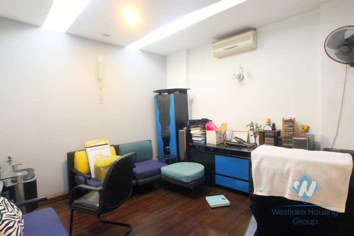 Quiet house with good quality for rent in Nghi Tam Street, Tay Ho, Hanoi